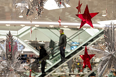 Így nem lesz veszélyes a karácsony: tippek a vásárláshoz