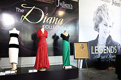 Rózsadombi ingatlanáron kelt el Diana hercegnő estélyi ruhája