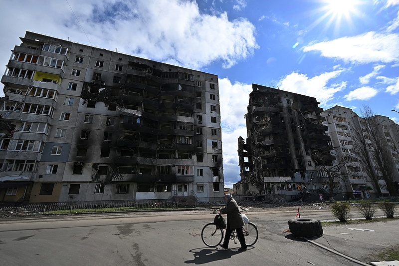 Már a lerombolt Ukrajnára feni a fogát az építőipari lobbi