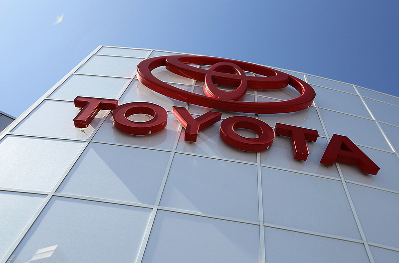 Visszahívja autóit a Toyota, 88 ezer tesztet manipuláltak