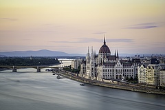 Éjféltől elsőfokú árvízvédelmi készültség lesz Budapesten