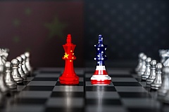 Öldöklő verseny tombol Amerika és Kína között