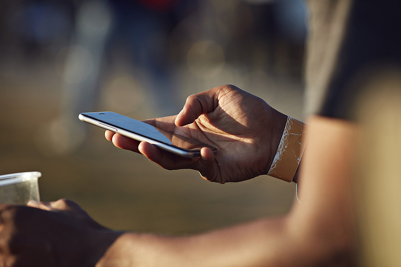 Óriási üzlet a telefon-újrahasznosítás: mindenki kaszálhat vele - Economx.hu