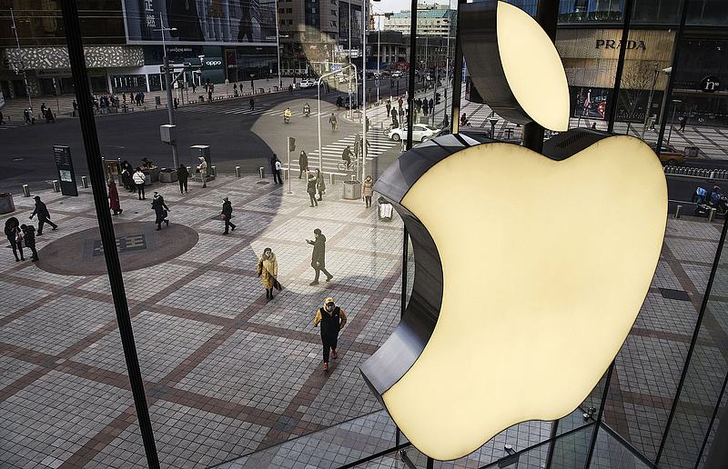 Szándékosan lassították az iPhone-okat, gigantikus kártérítést fizet az Apple