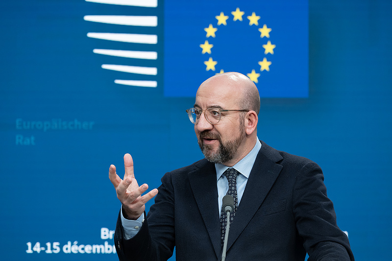Micsoda fordulat: nem indul az EP-választáson az Európai Tanács elnöke