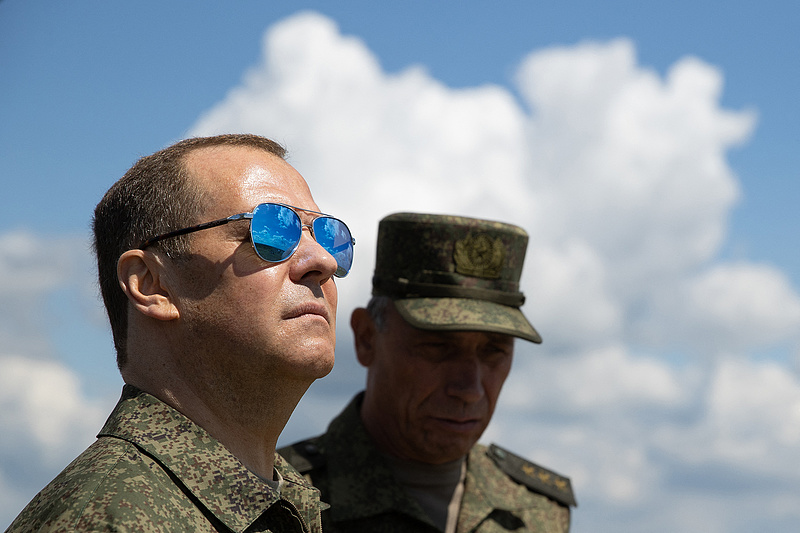 Medvegyev: hadüzenet lenne Moszkvának brit katonák Ukrajnába vezénylése