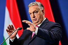 Megsarcolják a nyugdíjasokat, Orbán izgulni kezdett