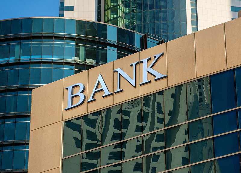 Együtt kell kezelnie a bankszektornak a hagyományos és az új kockázatokat