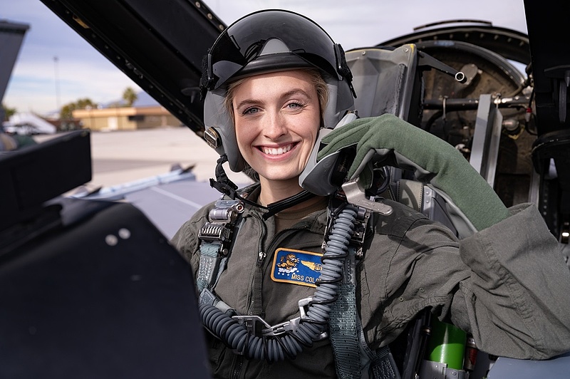 Beépített katona: Air Force pilóta lett a 2024-es Miss America