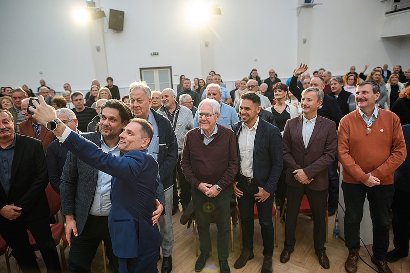 IDEA: Fogy a Fidesz-KDNP támogatottsága, de nem dagad az ellenzéké