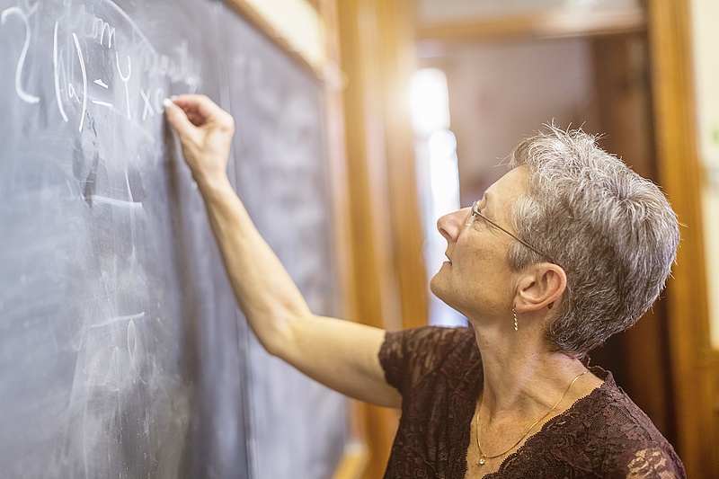 Drasztikus változás a nyugdíjas pedagógusoknál