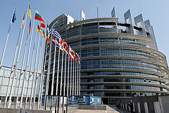 Megszavazta az EP a Magyarországot elítélő határozatot