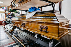 Már a halál után is utolér az infláció: milliókba kerül a temetkezés