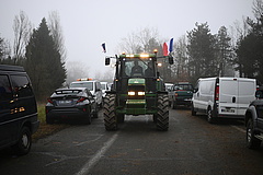 Már Párizst fenyegetik a tüntető gazdák