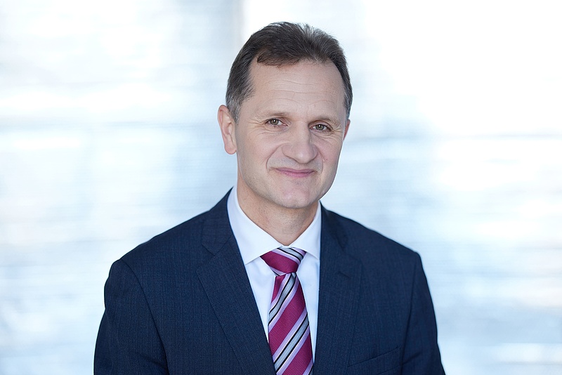 Dr. Felsmann Balázs, a Hungaropharma pénzügyi vezérigazgató-helyettese (x)