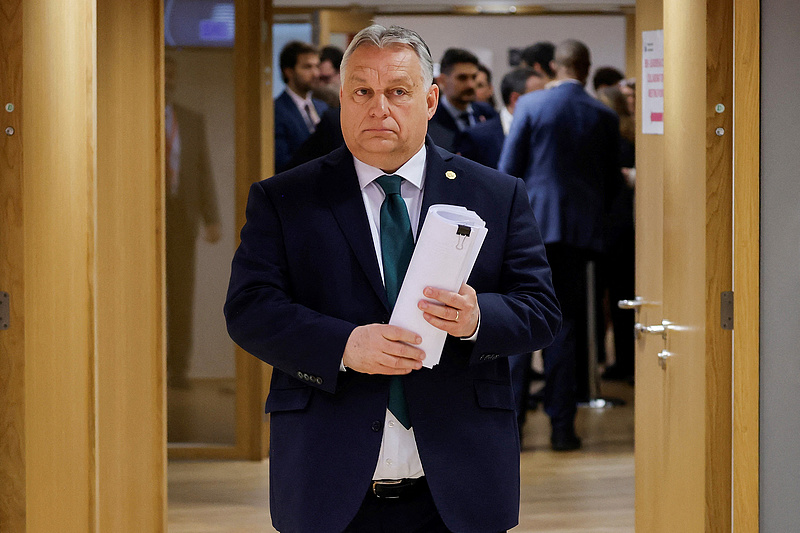 DK: Orbán Viktor viccet csinált a saját nemzeti konzultációjából
