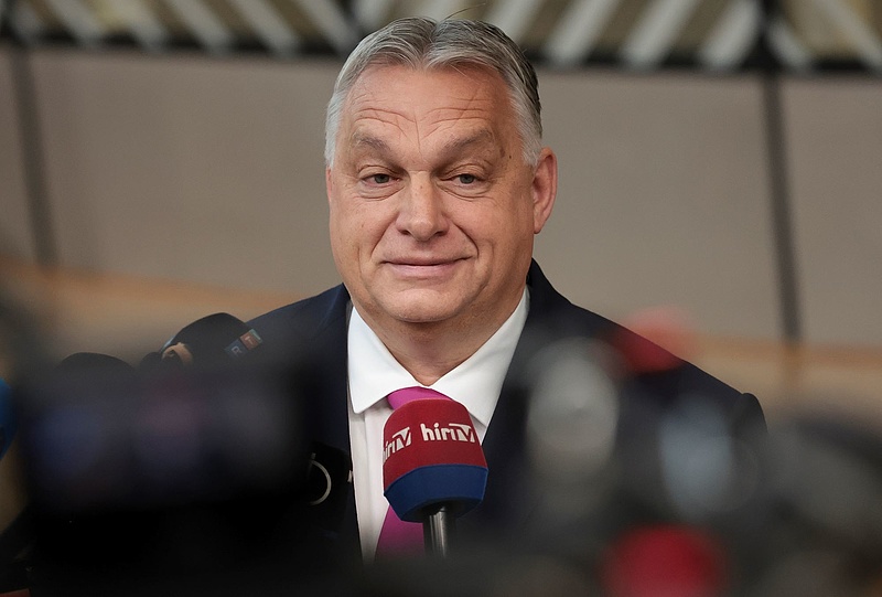 Már Orbán Viktor puszta látványa is rombolja az Európai Parlament jobbszárnyát