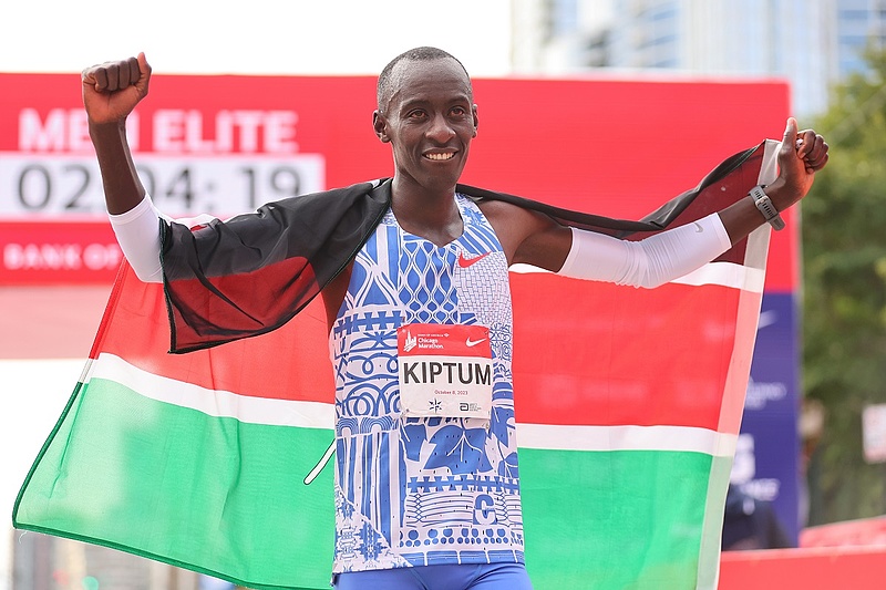 Tragikusan fiatalon elhunyt a maratoni világcsúcstartó