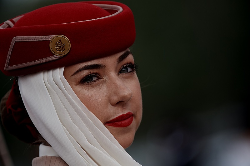 Rá van kattanva a magyar stewardessekre az emírségi légitársaság 