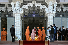 Vendégmunkások milliói vártak erre a hindu templomra