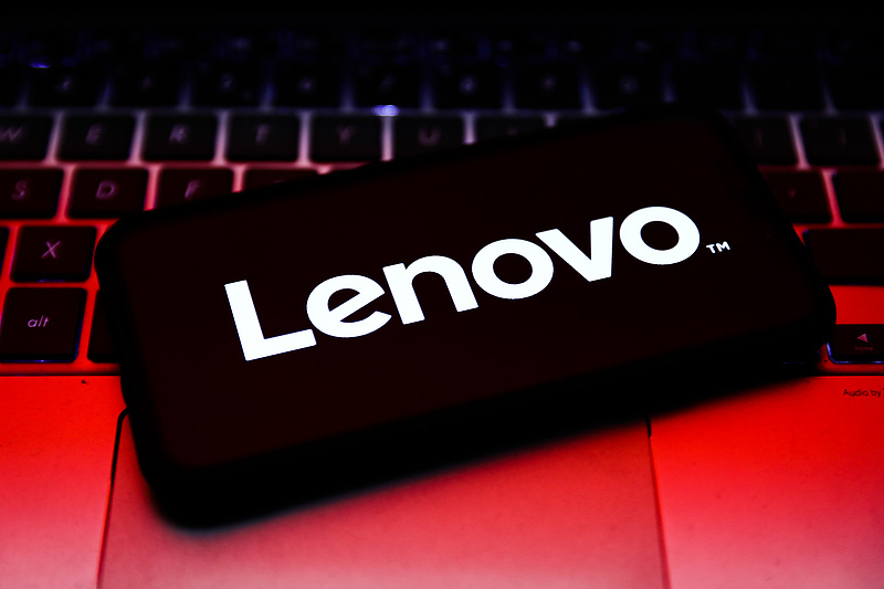 Futurisztikus laptoppal rukkolhat elő a Lenovo