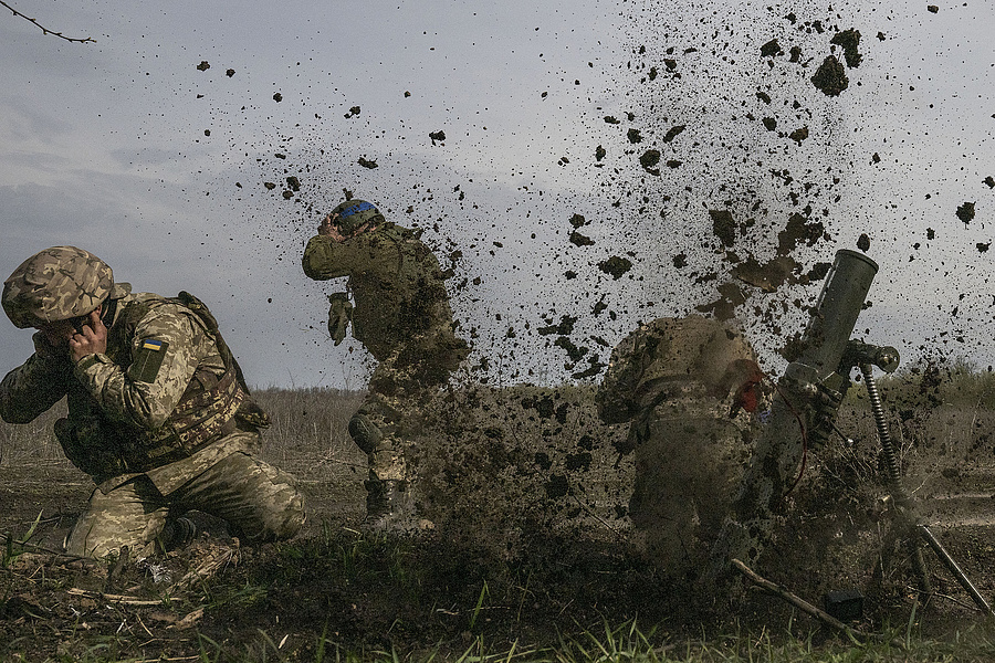 Ukrán katonák Vuhledar közelében a frontvonalon 2023. április 18-án