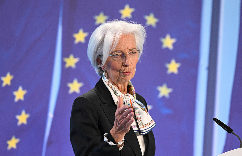Lagarde: mindenki nyugodjon le, nem lazít még az eurózóna jegybankja