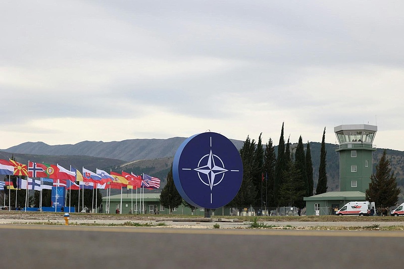 Svédország lett a NATO 32. tagállama