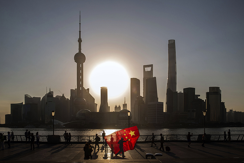 Kína kétezer dollárra emelte a turisták keretét
