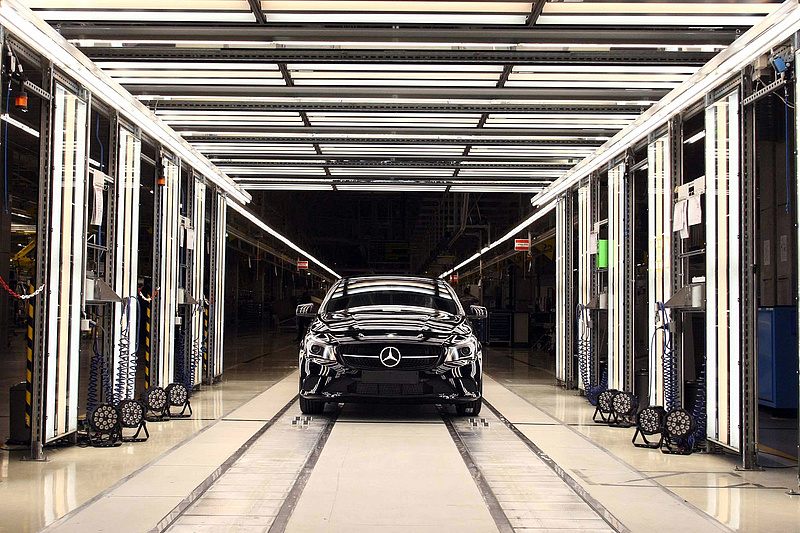 Sztrájkolni fognak a Mercedes-gyárban: a szakszervezet szerint ez még csak a kezdet
