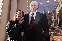 Online szavazott az internettagadó Putyin: vélhetően magára