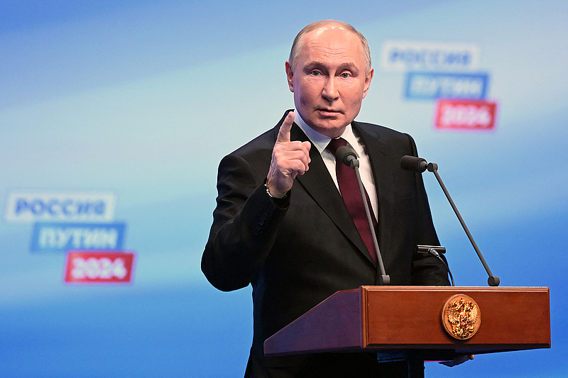 A láncszemeket keresi Vlagyimir Putyin, a megrendelőhöz akar eljutni