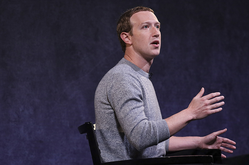 Válságban Zuckerberg: személyesen toborozza új munkatársait