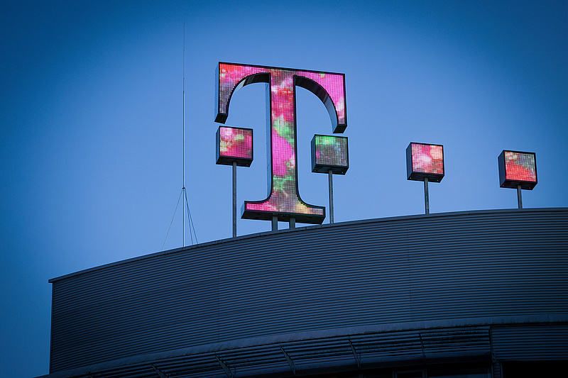 Most a Telekom ügyfelei vannak veszélyben