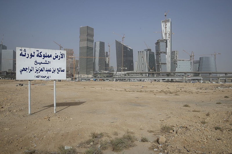 Elszálló költségek: bizonytalanná vált az 500 milliárd dolláros szaúdi álomváros létrejötte