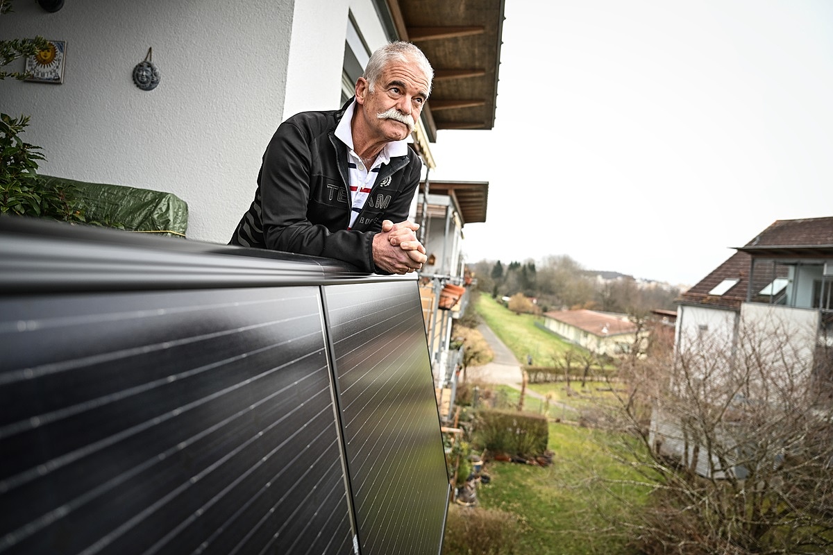 Elárasztják a városokat az erkélyekre akasztható napelempanelek