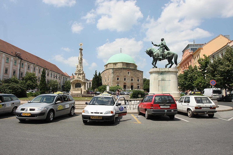 A K&H Bank lízingeli Pécs közvilágítását