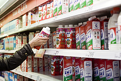 Szennyezett tejtermék a boltok polcain - mindenkit figyelmeztet a hatóság