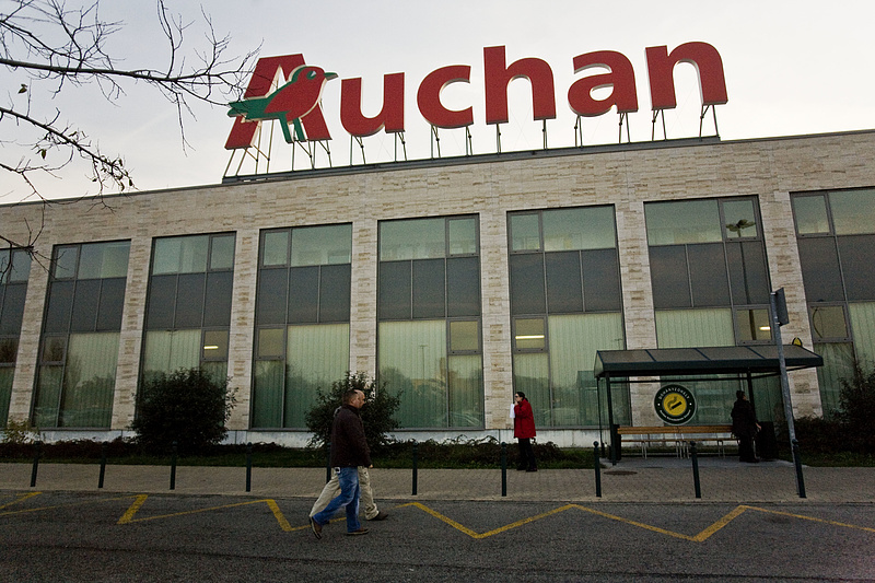 Baj lehet az Auchan egyik rollerével