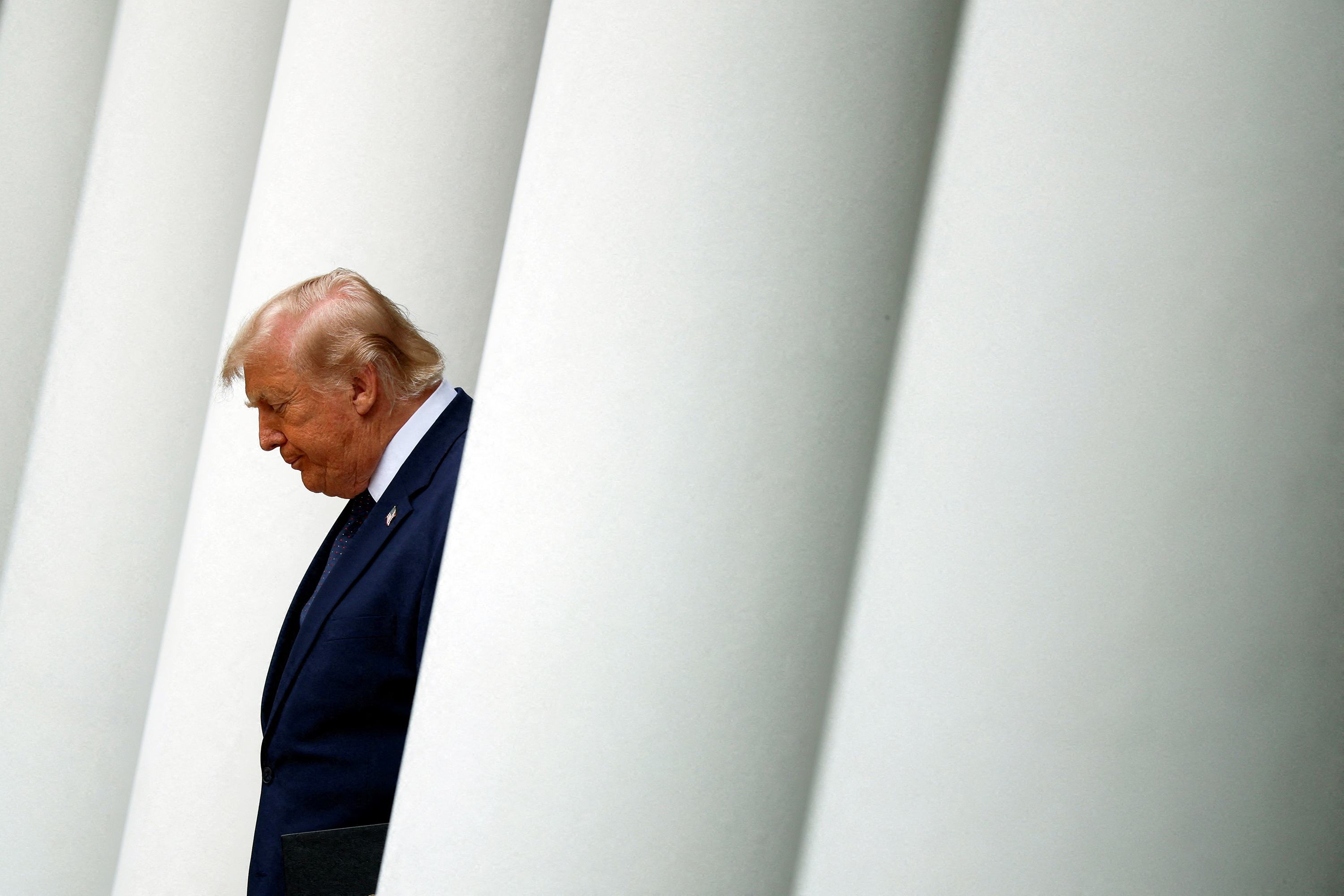 Már a NATO is besokallt Trumptól, pimasz trükkel cseleznék ki