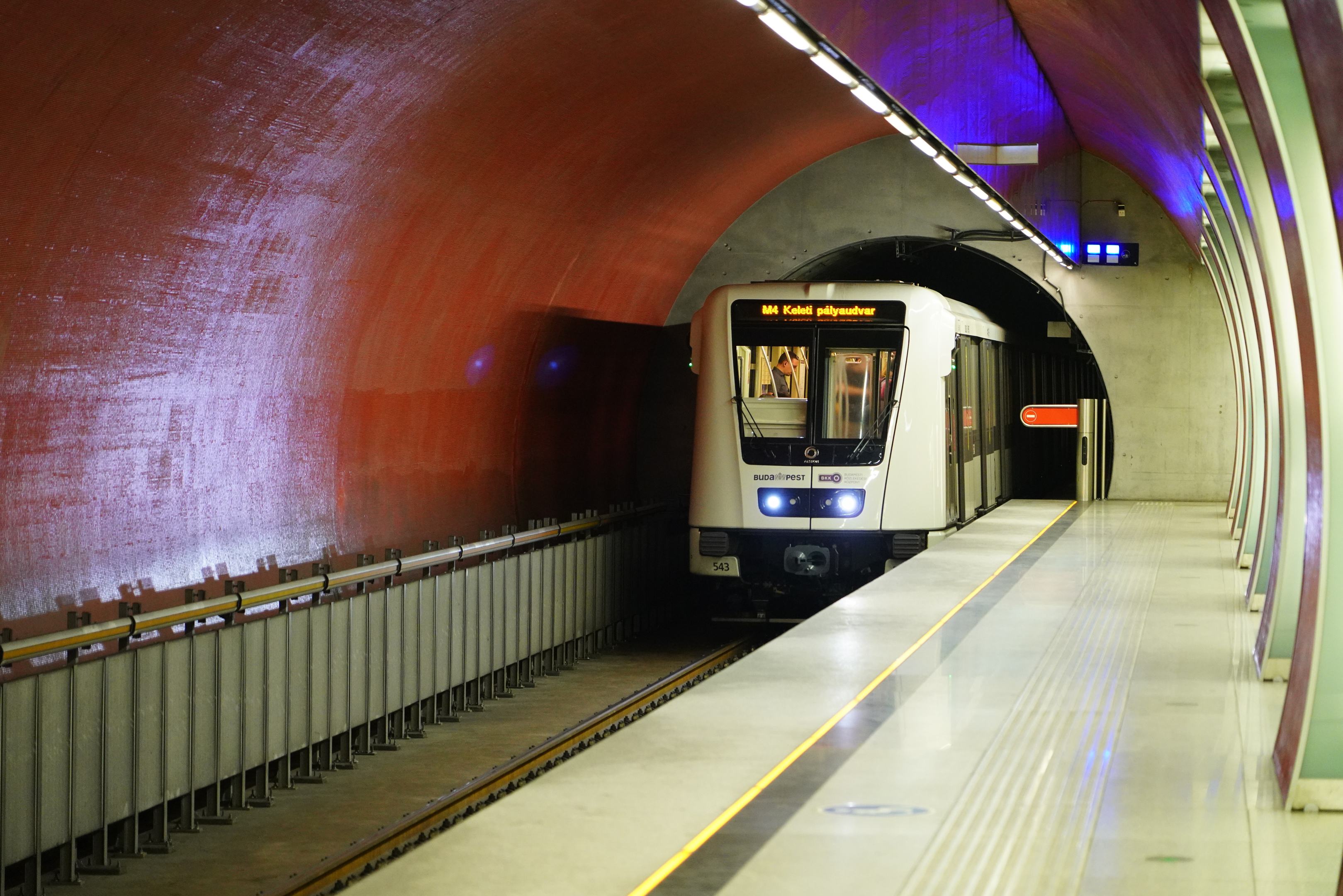 Metró helyett villamos: hétvégén drasztikusan megváltozik a közlekedés