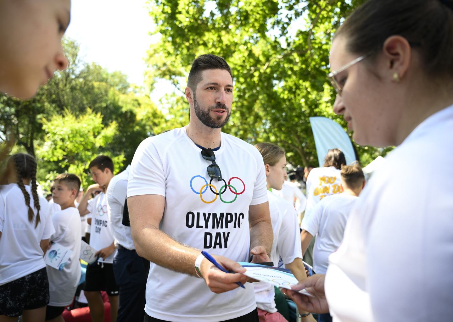 Berki Krisztián olimpiai bajnok tornász az Olimpia Napja alkalmából rendezet családi sportnapon a Városligetben 2026. június 20-án