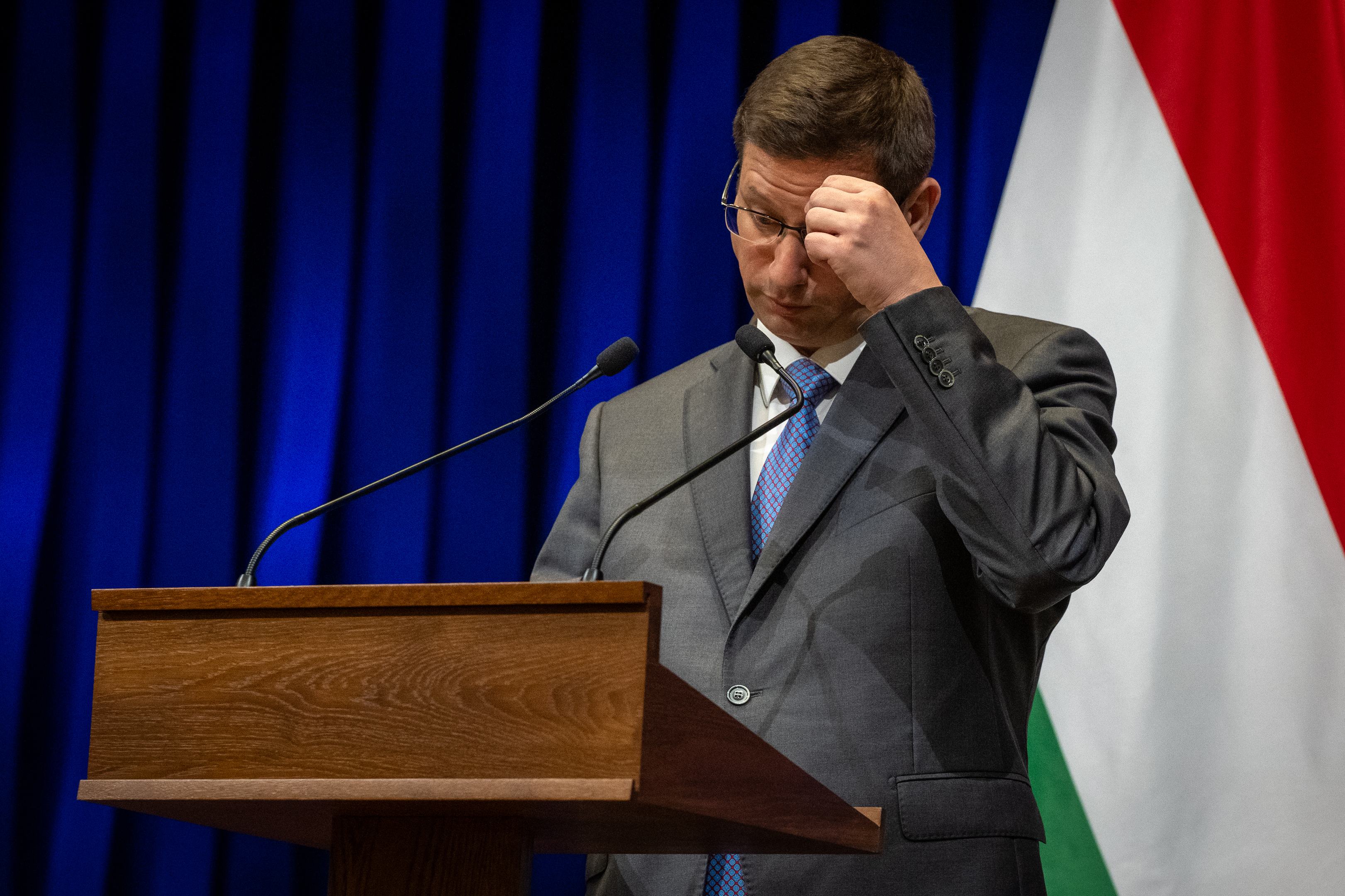 Gulyás Gergely bepillantást engedett a Fideszbe, miközben a bizottsági helyek megosztását dicsérte