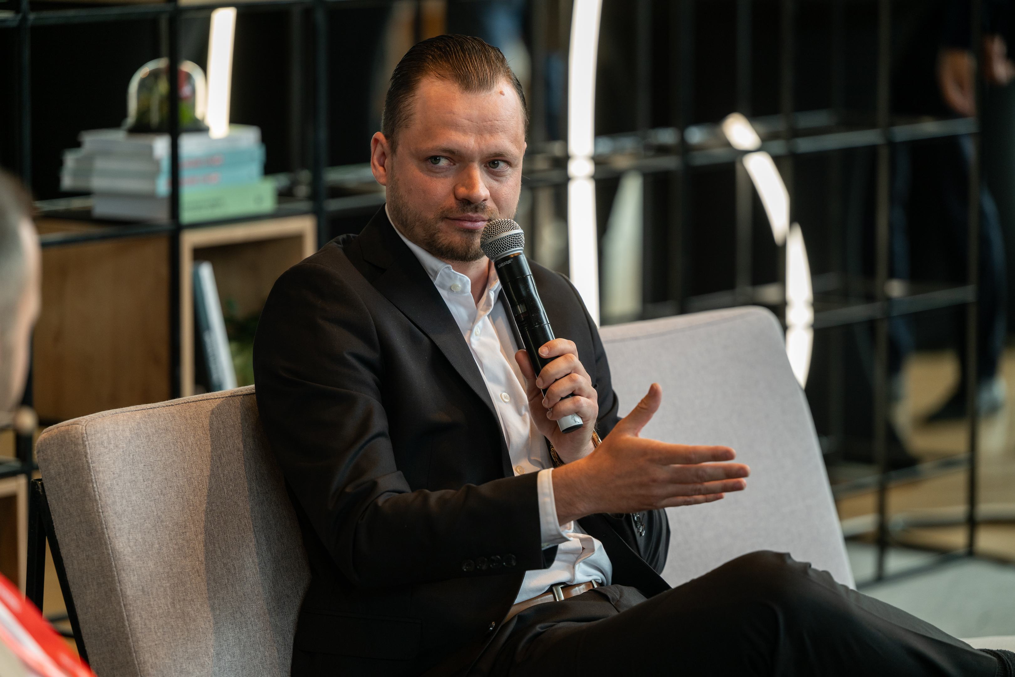 Viharos piacok, új befektetői stratégiák: az XTB szerint most ez a túlélési út