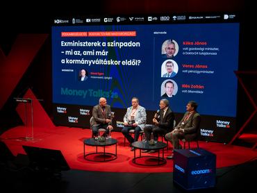 Exminiszterek a színpadon - mi az, ami már a kormányváltáskor eldől? kerekasztal-beszélgetés a Money Talks '26 konferencián.