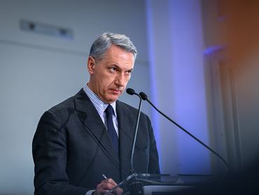 Lázár János