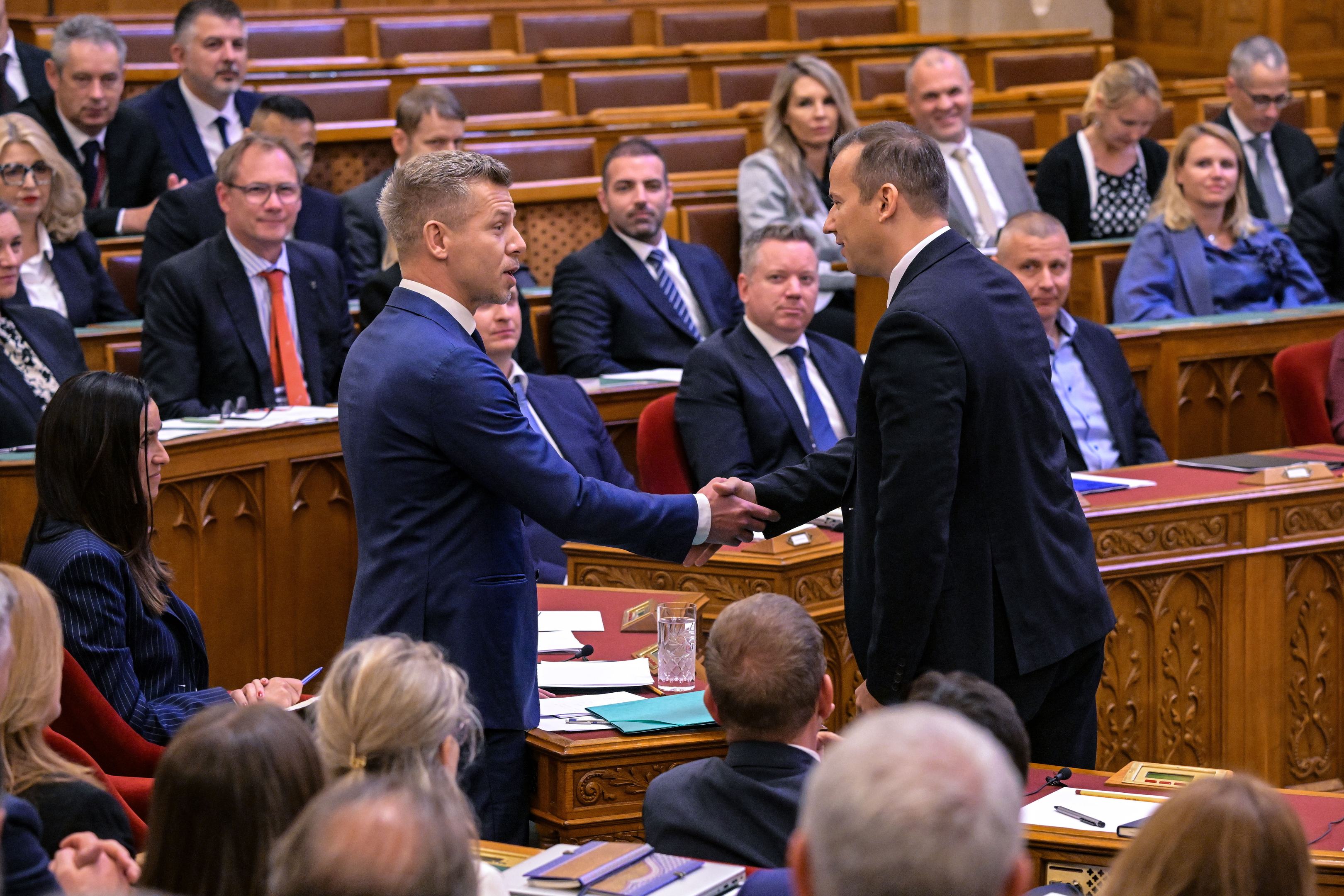Ez nem színjáték: Gyurcsányt, Orbánt és Rogánt is beidézhetik a szigorított vizsgálóbizottság elé