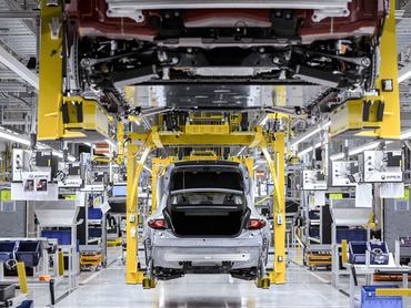 A Mercedes-Benz Manufacturing Hungary Kft. új, teljesen elektromos C-osztály gyáregysége a Mercedes-Benz kecskeméti gyárában 2026. július 13-án