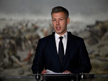 Ópusztaszer, 2026. május 13.Magyar Péter miniszterelnök a Tisza-kormány elsõ, kihelyezett ülése közben tartott sajtótájékoztatón az Ópusztaszeri Nemzeti Történeti Emlékparkban, a Feszty-körkép elõtt 2026. május 13-án.MTI/Hegedüs Róbert