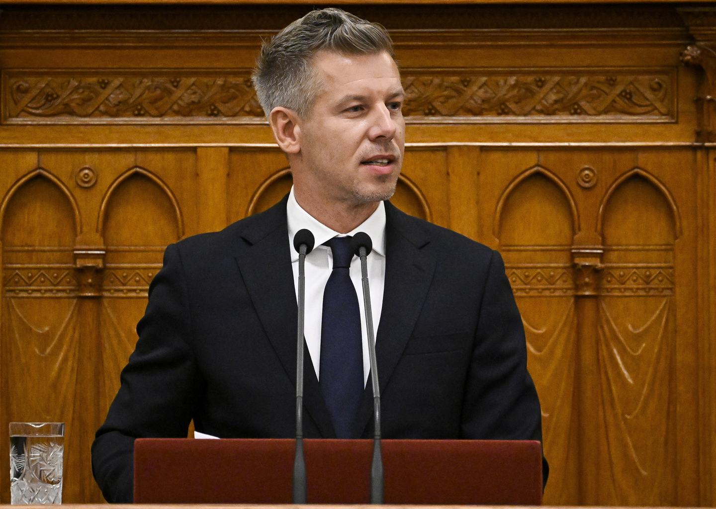 Magyar Péter miniszterelnök napirend előtt szólal fel az Országgyűlés rendkívüli ülésén 2026. július 20-án